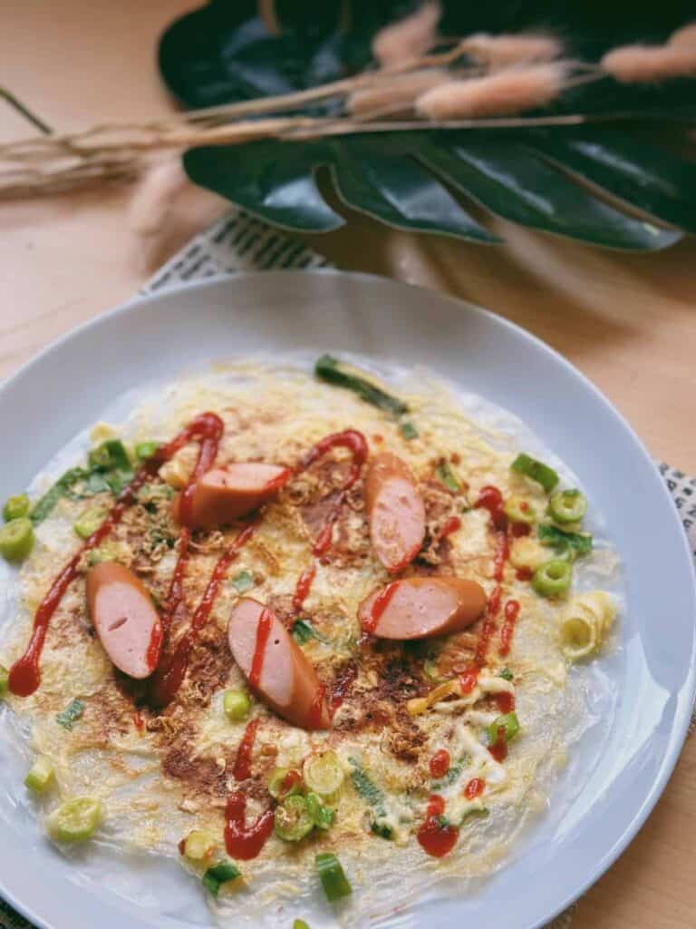 15Minute Vietnamese Pizza Recipe (Banh Trang Nuong)