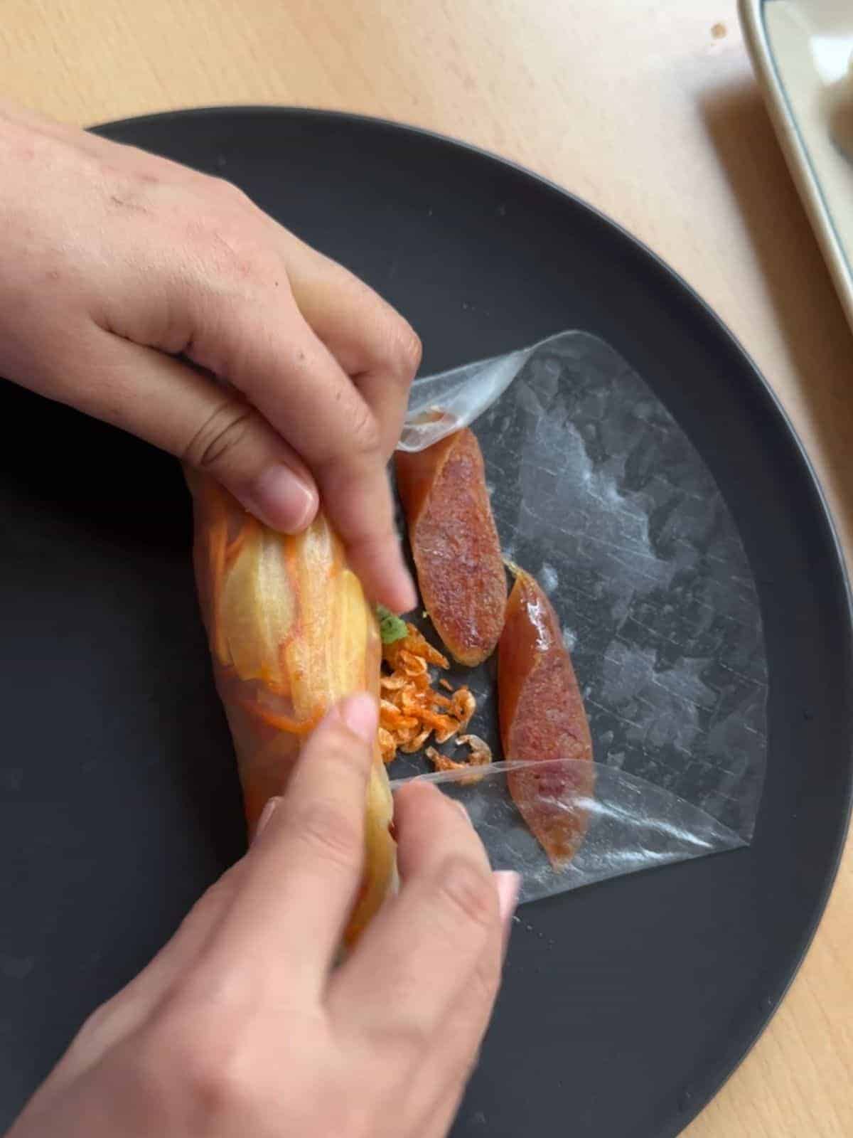 Bò Bía: Spring Rolls with Chinese Sausage & Jicama Instructions for Bo Bia