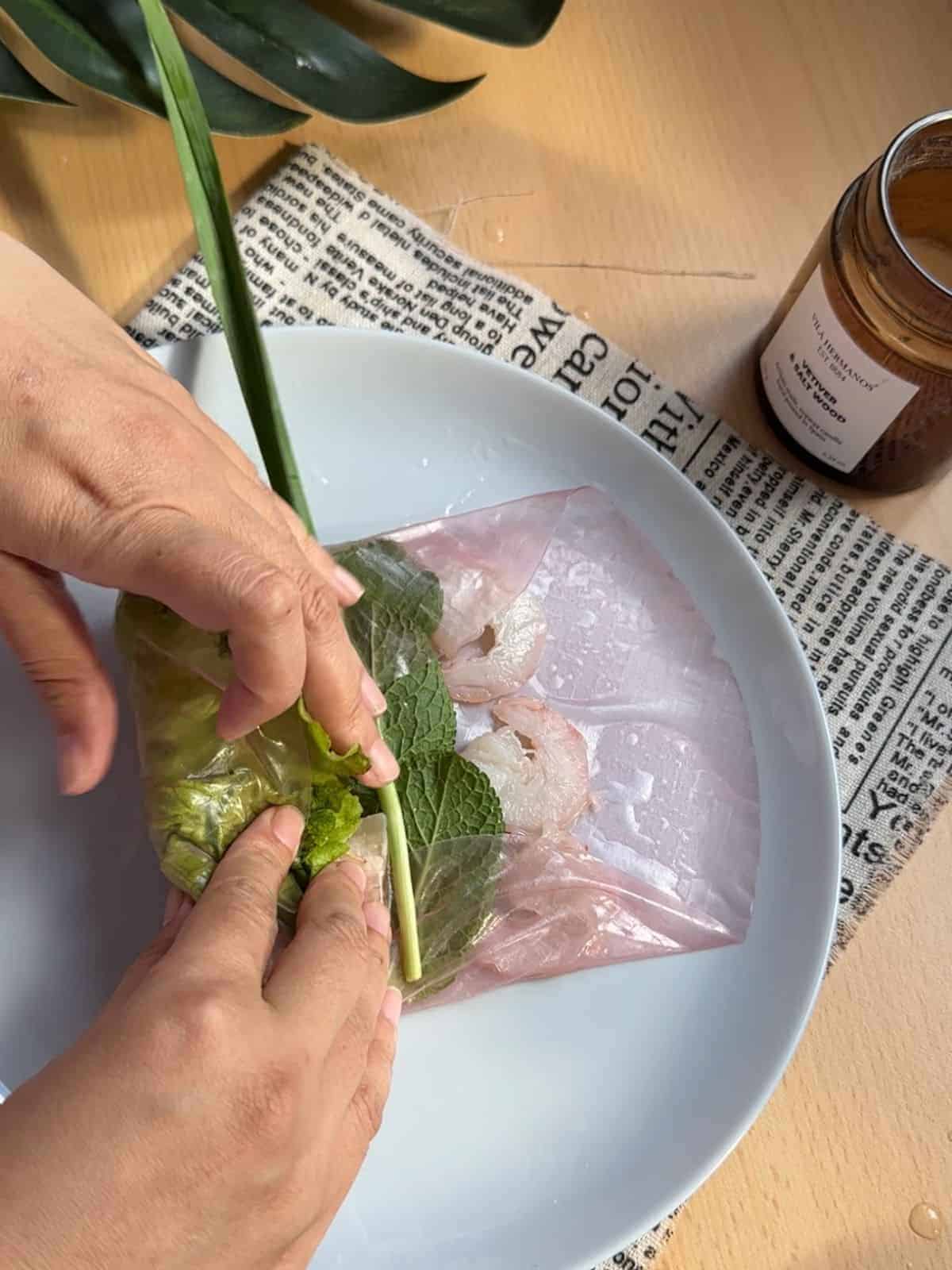Wrap the spring rolls.