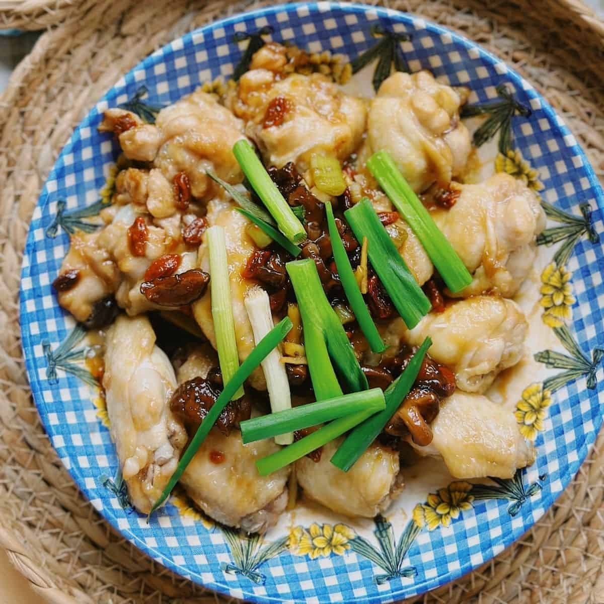 steamed chicken wings in a plate.