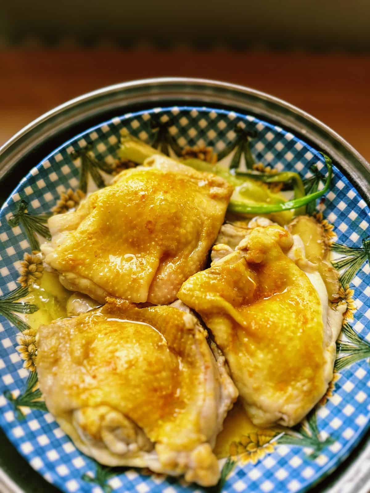 Phở Trộn – Die sommerliche Variante von Chicken Phở Steam the chicken.