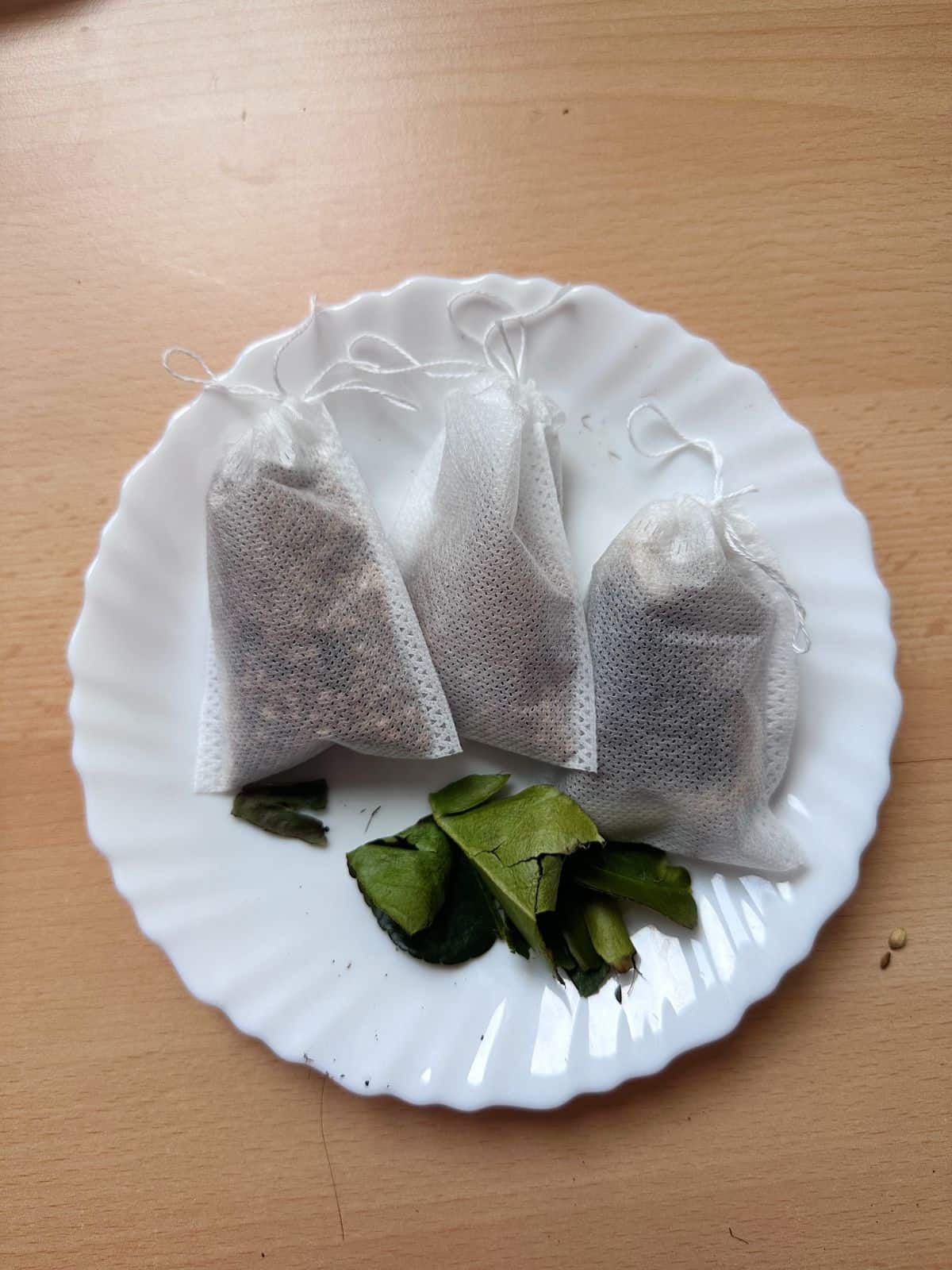 Vietnamesische Chicken Pho – Authentisch im Instant Pot Put all spices into tea bags.