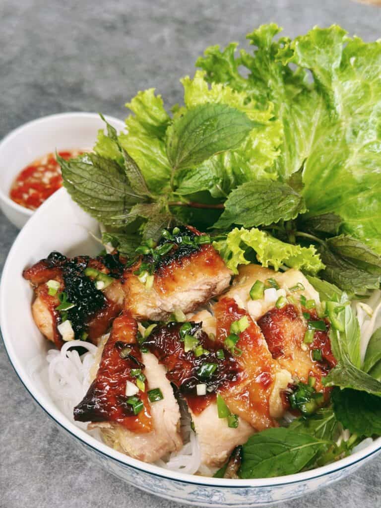 Vietnamese Lemongrass Chicken Noodle Bowl