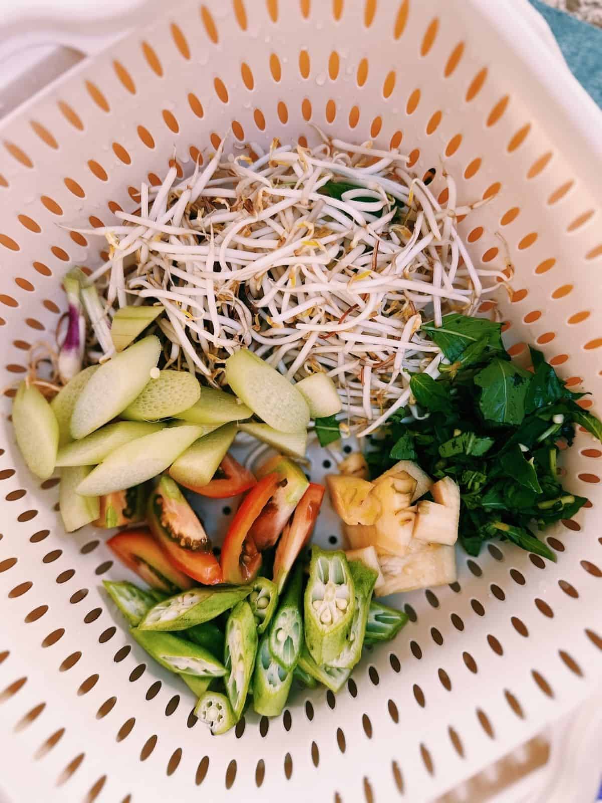 My Mom’s Canh Chua (Vietnamese Sweet & Sour Soup) Canh Chua Ingredients