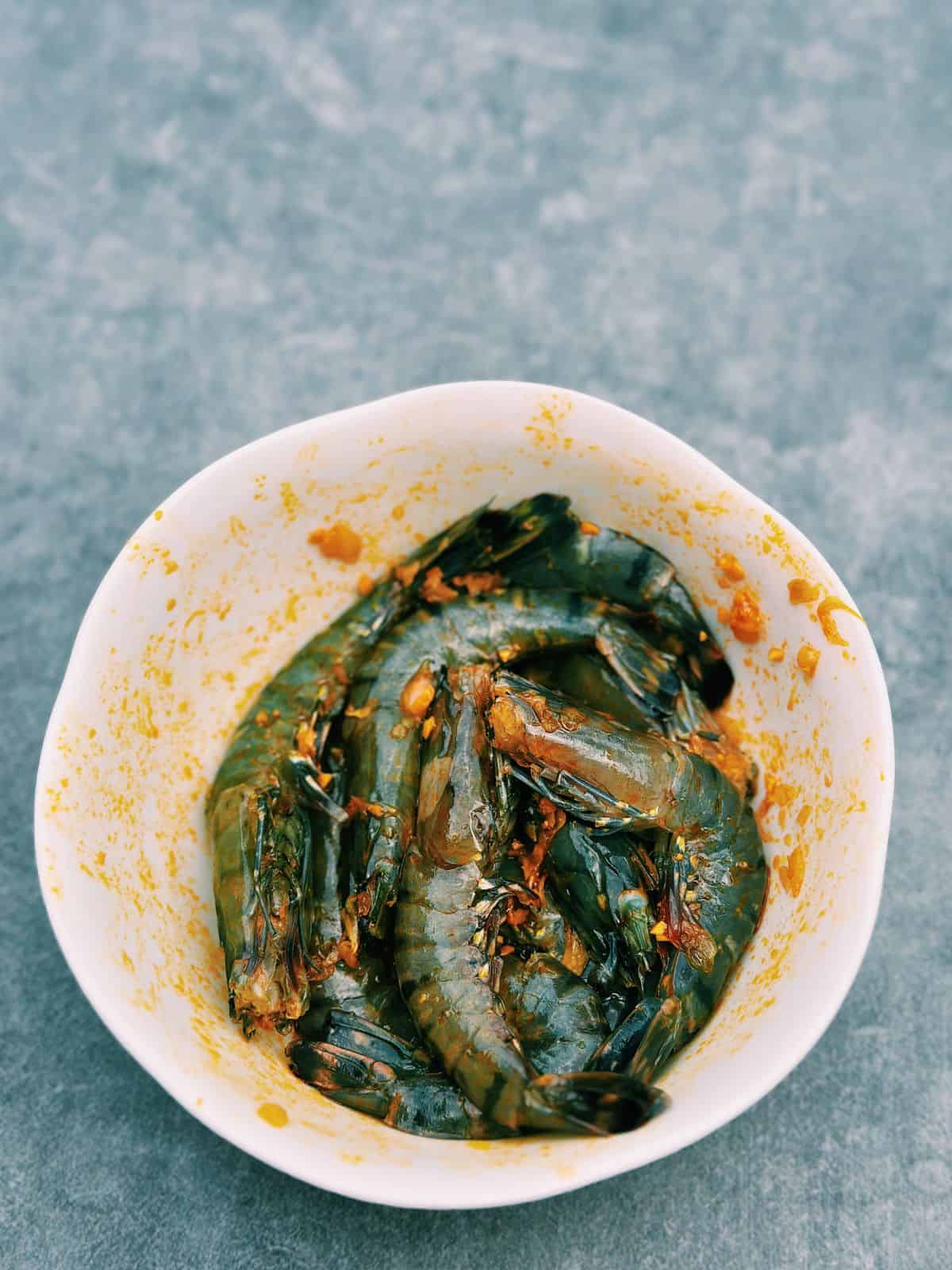 Very Authentic Mì Quảng: Central Vietnam’s Turmeric Noodles Marinated shrimps