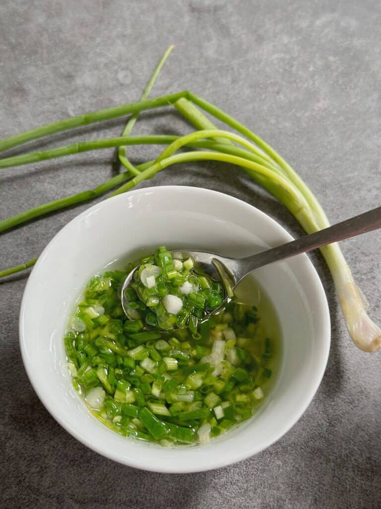 Vietnamese Scallion Oil
