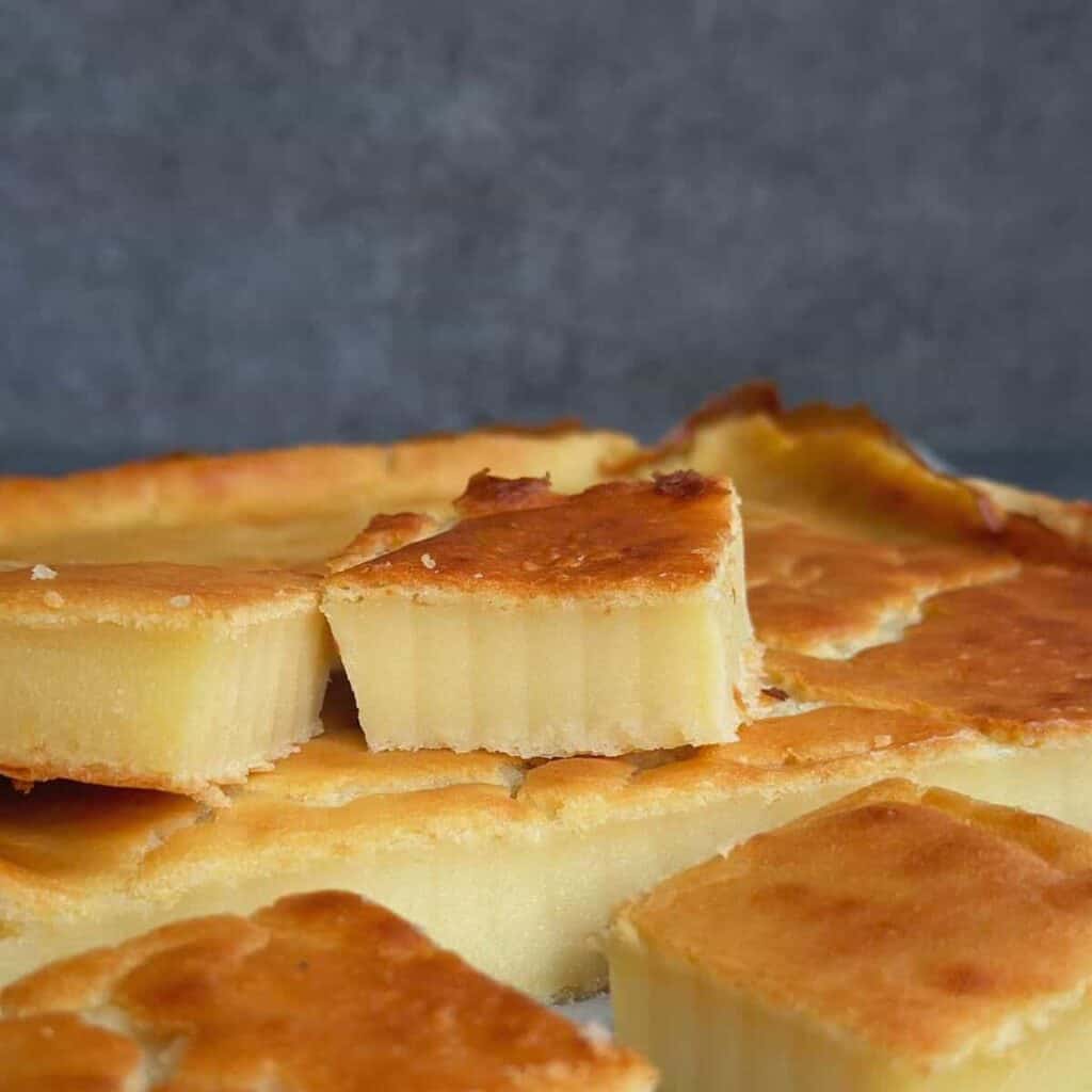 Vietnamese Cuisine Vietnamese Mung Bean Cake (Banh Dau Xanh Nuong)