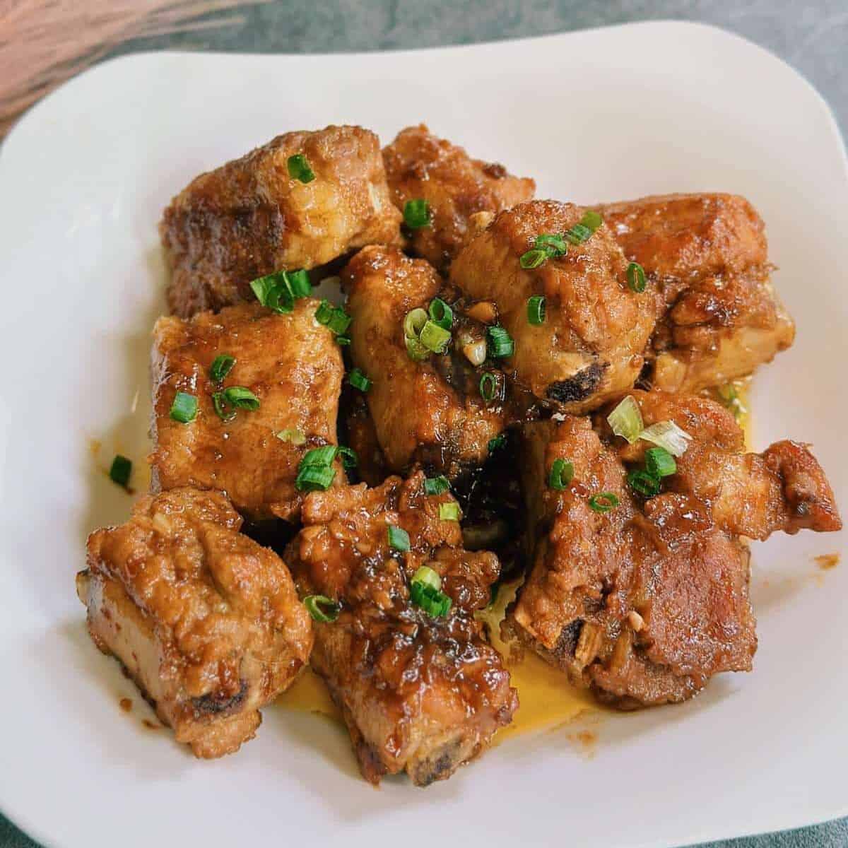 Suon Ram Man (Vietnamese Caramelized Pork Ribs)