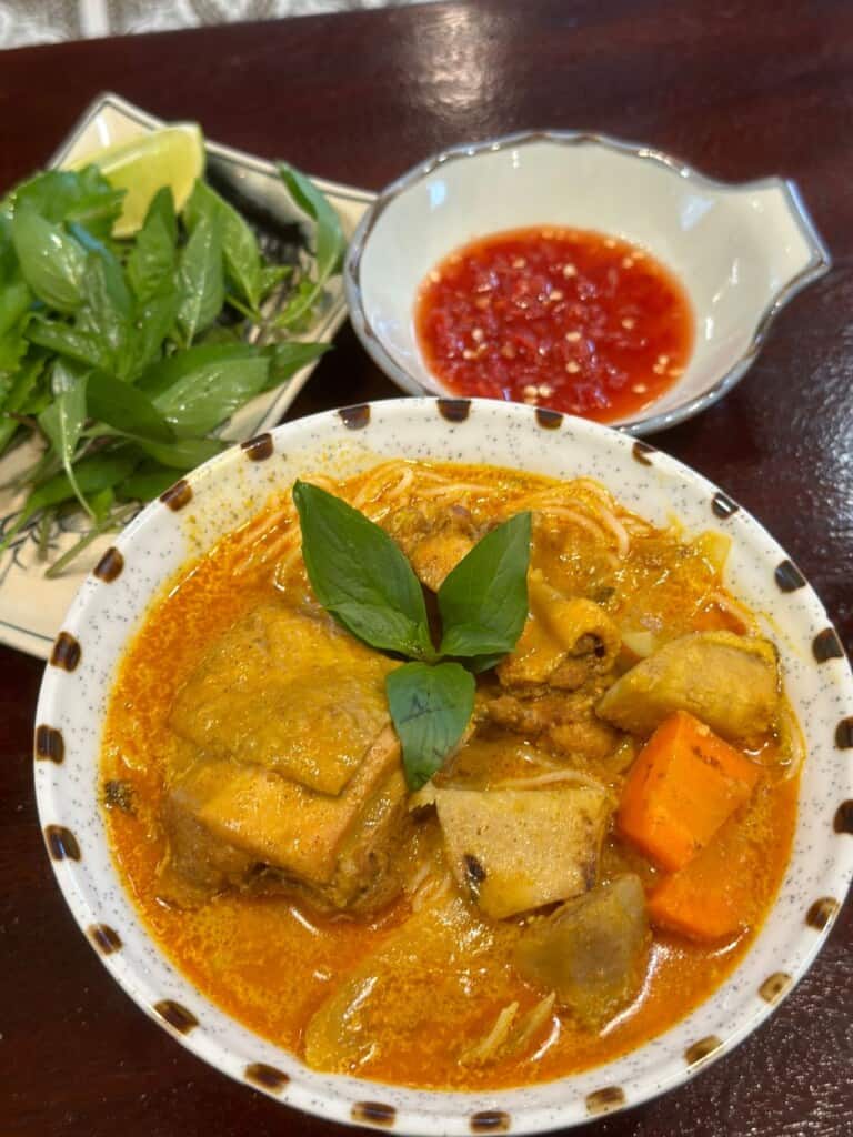 Vietnamese Chicken Curry (Cà Ri Gà)