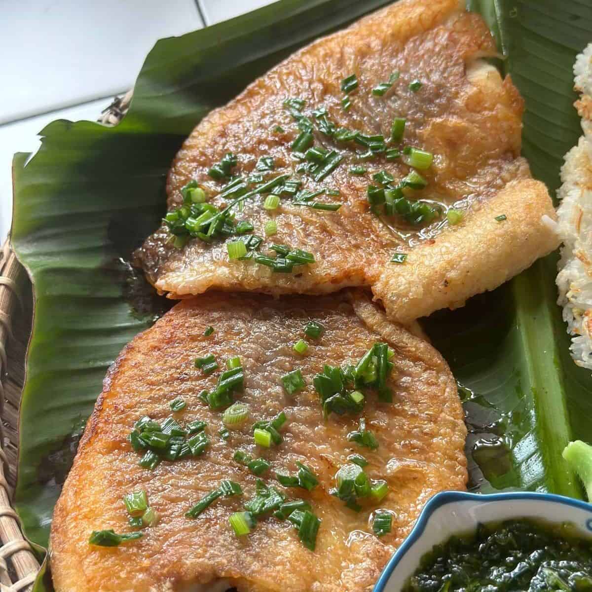 Vietnamese fried fish - Cá Chiên
