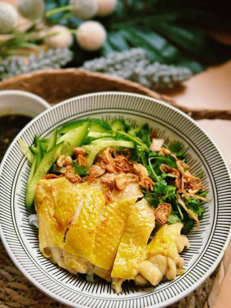 Pho Tron (Pho Salad with Chicken)