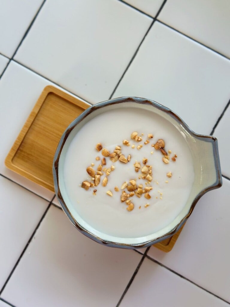 Vietnamese Sweet Coconut Sauce (Nước Cốt Dừa)