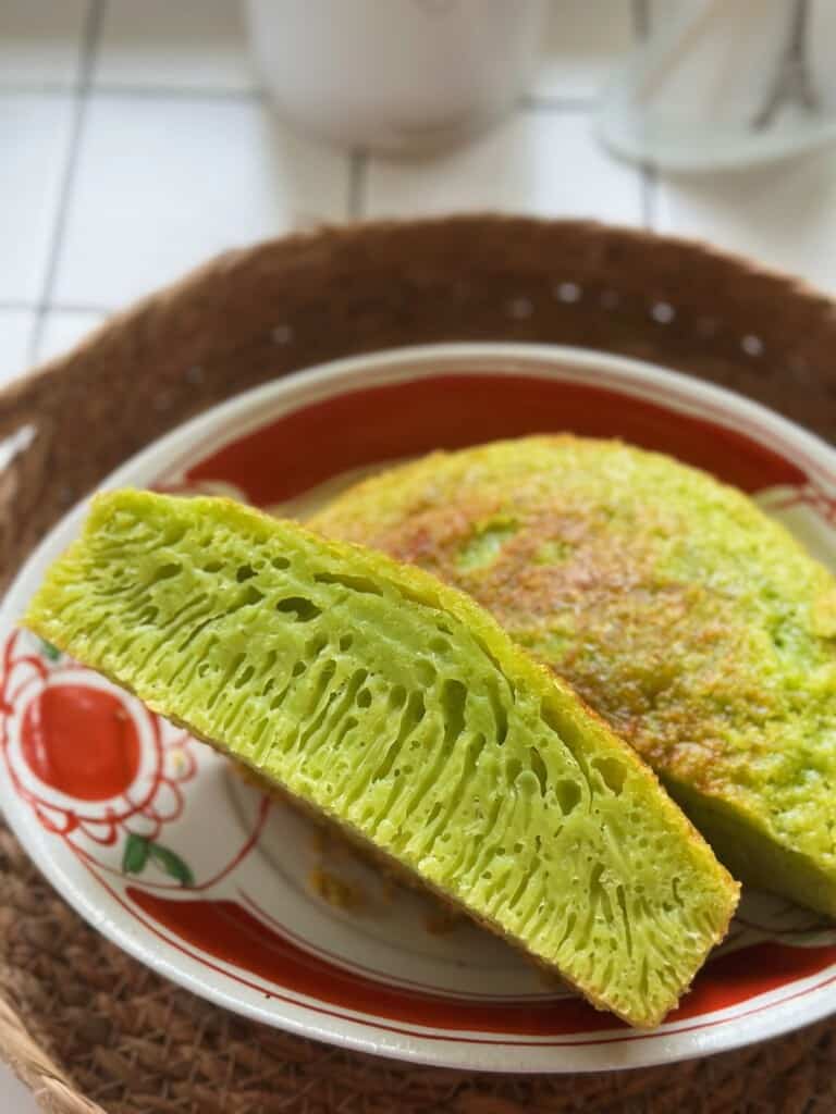 Vietnamese honeycomb cake (Bánh Bò Nướng)
