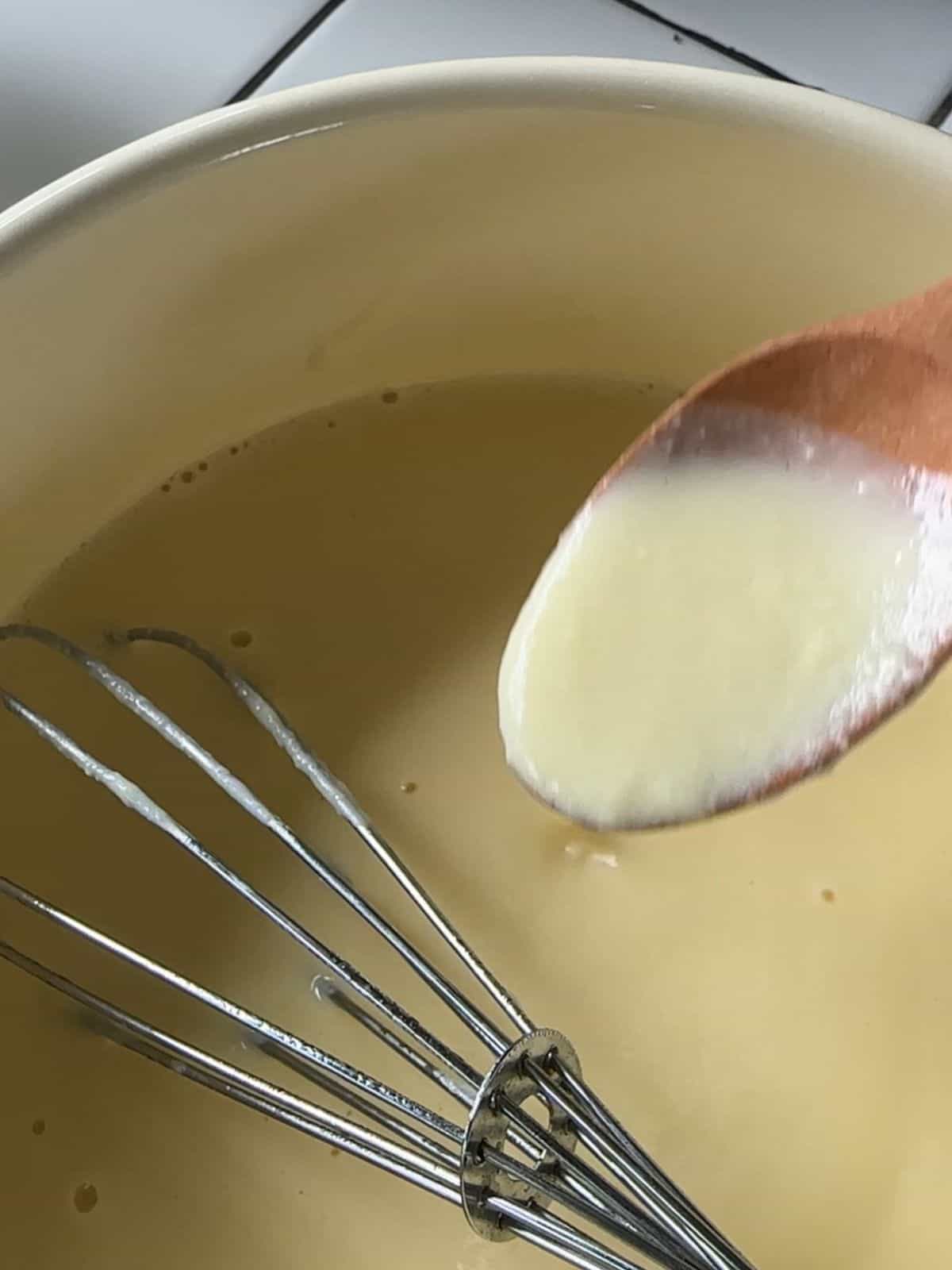 Thạch Rau Câu Flan Cà Phê (Vietnamese Coffee Flan Jelly) Cook the egg mixture on low heat until it starts to thicken.
