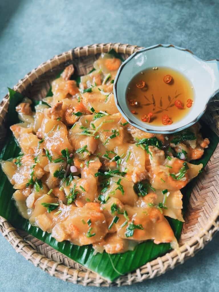 Bánh Bột Lọc (Vietnamese Tapioca Dumplings)