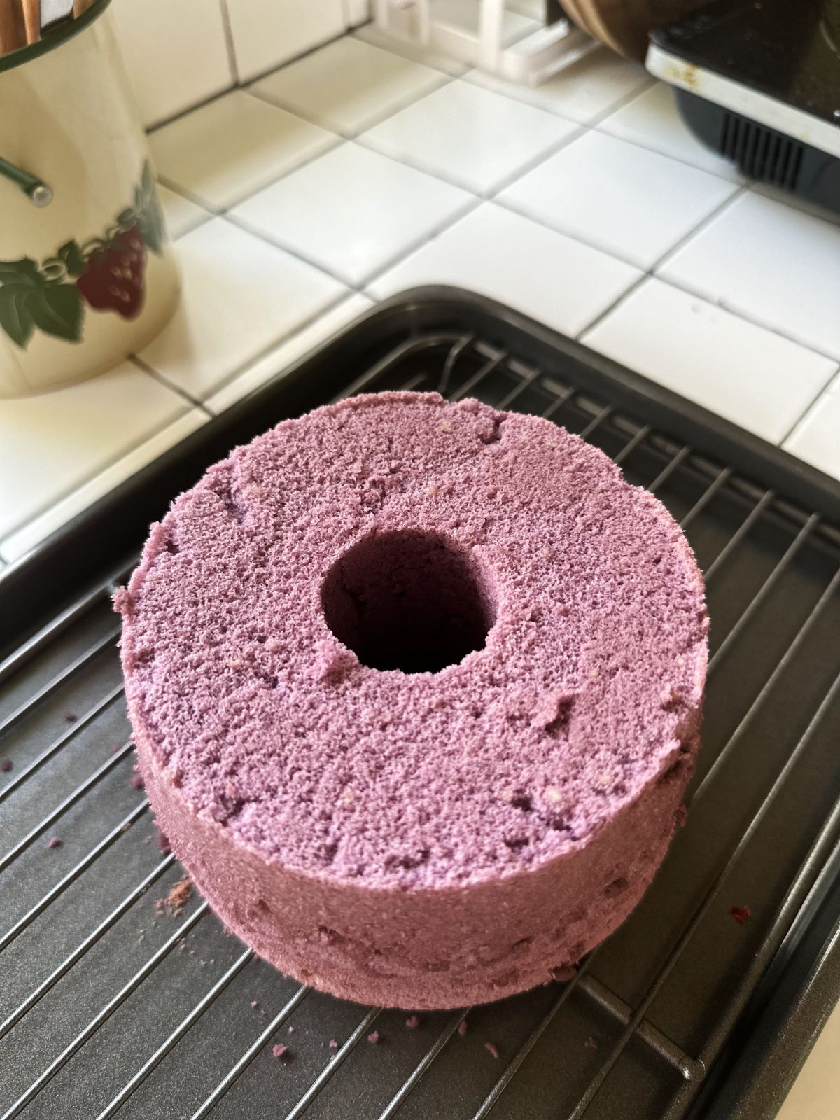 Weicher & Fluffiger Ube Chiffon-Kuchen ube chiffon cake