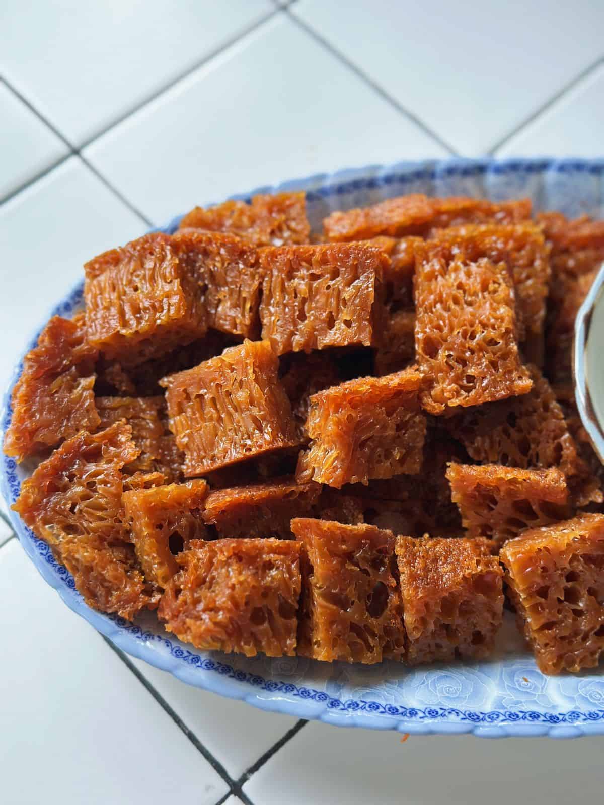 Easy Bánh Bò Hấp (Vietnamese Steamed Spongy Rice Cake) Vietnamesse palm sugar honeycomb cake.