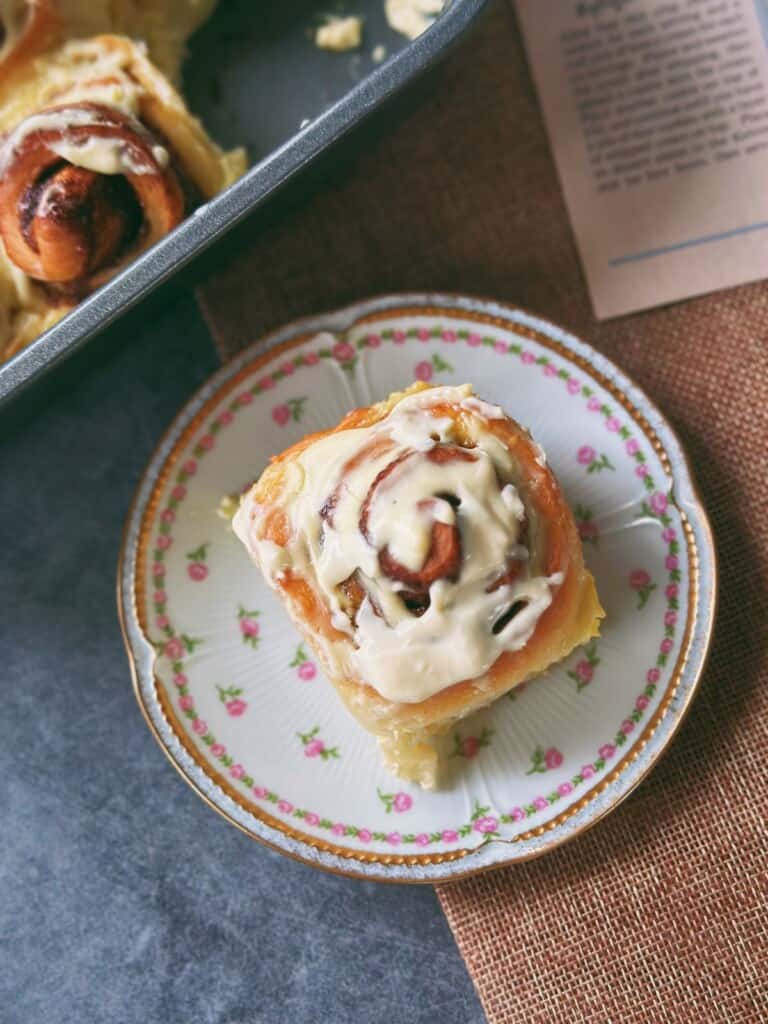 Amerikanische Zimtschnecken (Cinnamon Rolls)
