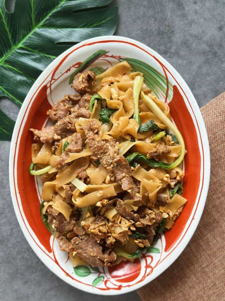 Pad See Ew (Thailändische gebratene Reisnudeln)