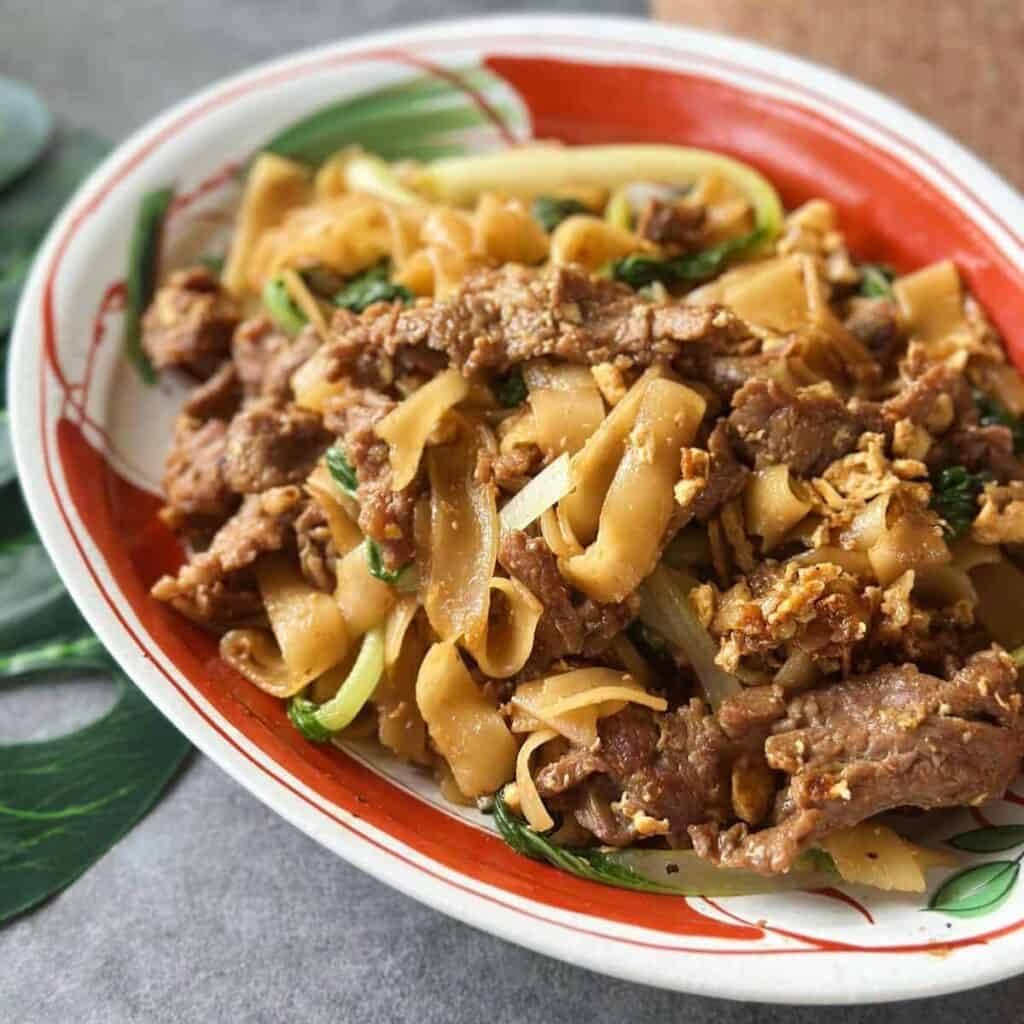 Pad See Ew (Thailändische gebratene Reisnudeln)