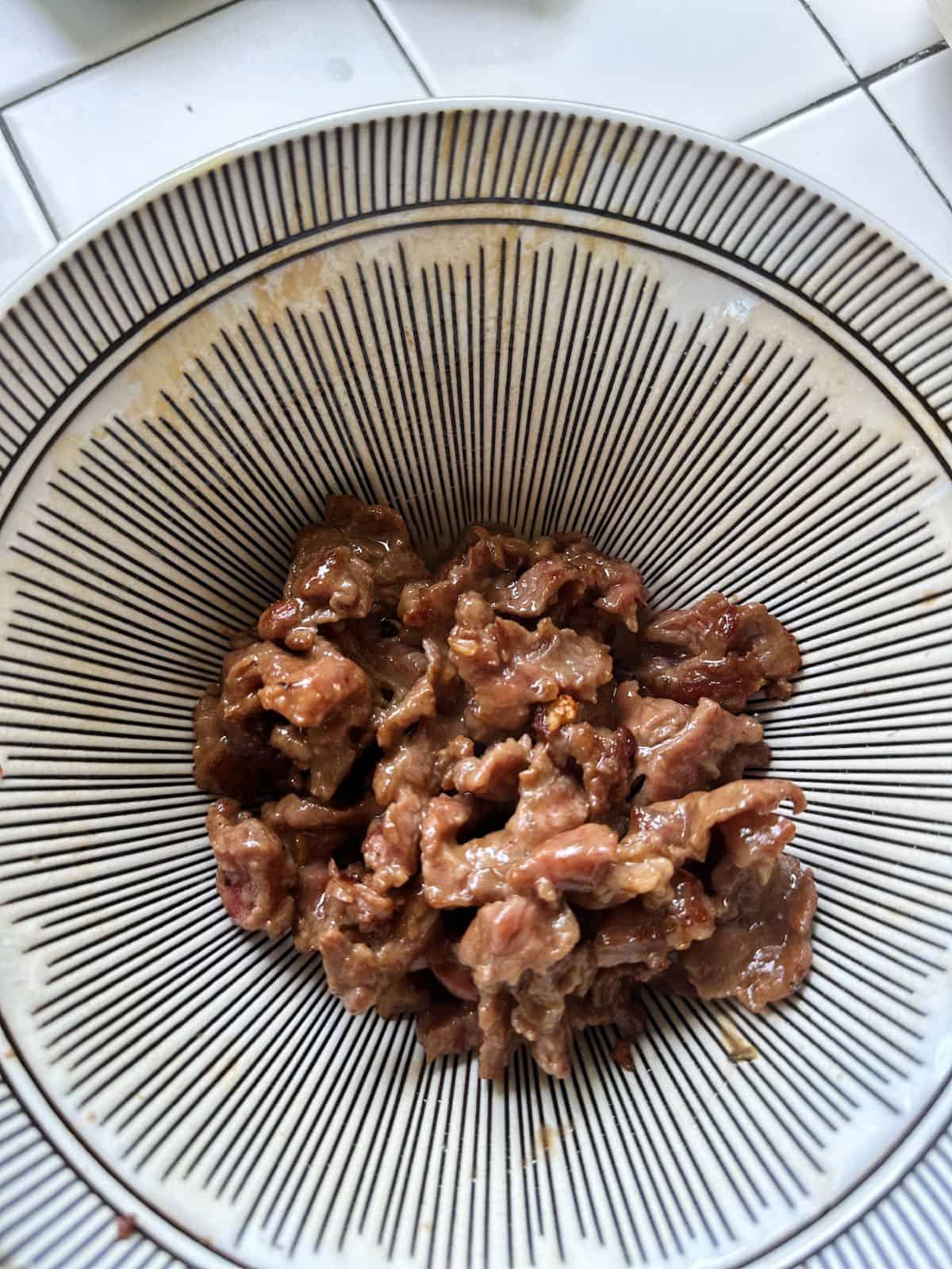 Original Pad See Ew (thailändisch gebratene Reisnudeln) gebratenes Rindfleisch