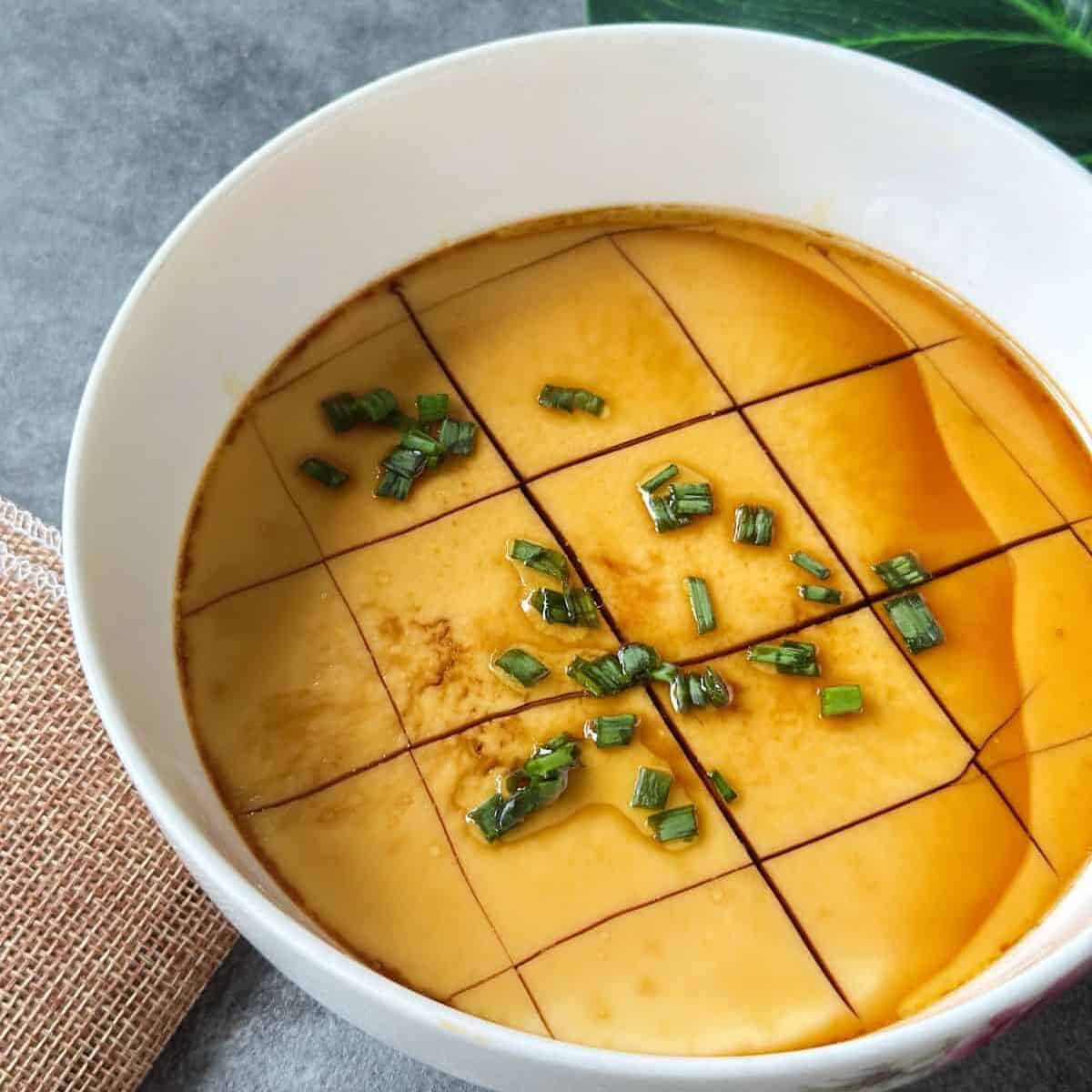 Chinese steamed egg (Chinesisches gedämpftes Ei)