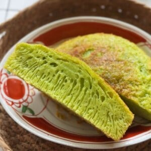 Pandan honeycomb cake icon