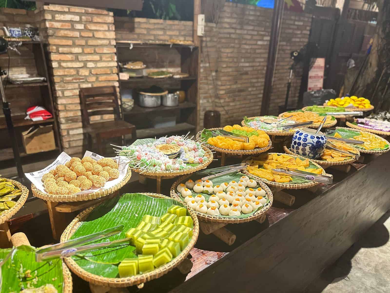 Vietnamese Cakes: 20 Types You Have to Try! Traditional Vietnamese cakes in a restaurant.