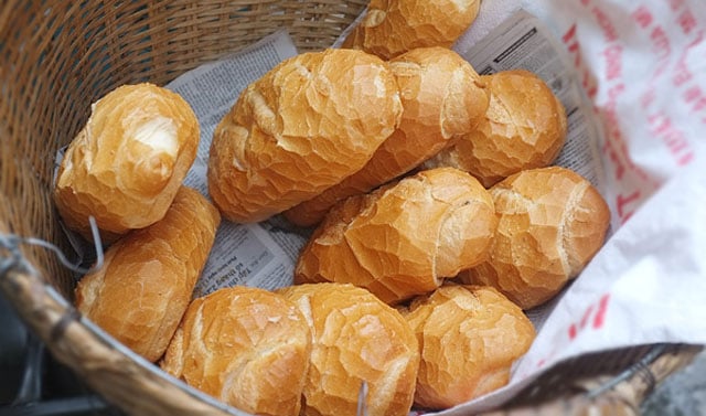 Banh Mi Types: A Delicious Tour of Vietnamese Sandwich Plain Banh Mi