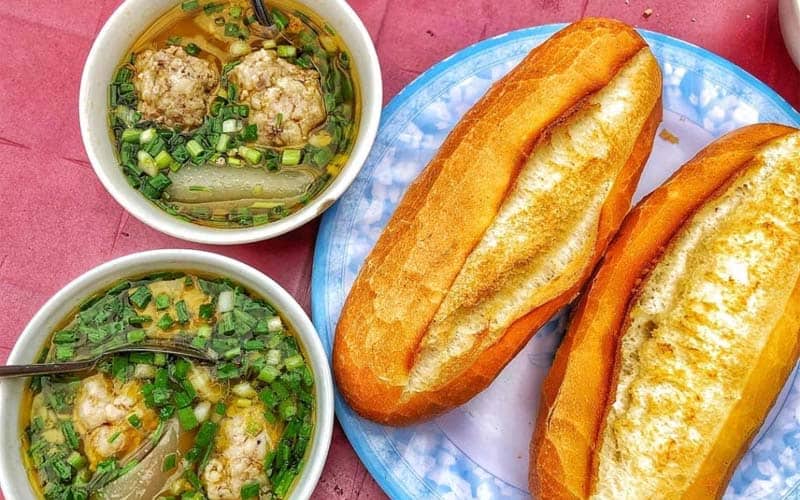 Banh Mi Types: A Delicious Tour of Vietnamese Sandwich Bánh Mì Xíu Mại (Meatball Banh Mi)